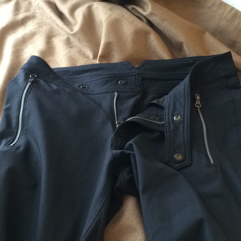 Lululemon black pants